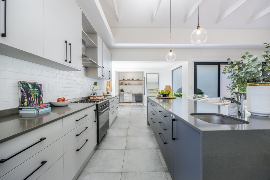 4 Bedroom Property for Sale in Val De Vie Estate Western Cape